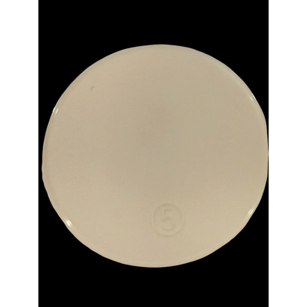 Rubbermaid Servin' Saver # 5 22 Cup Almond Lid Storage Container Round Large
